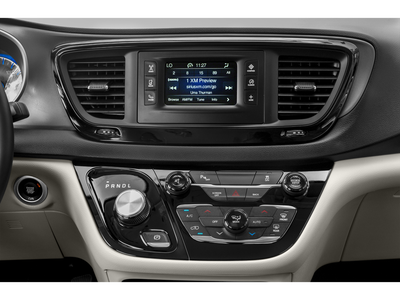 2019 Chrysler Pacifica Limited FWD