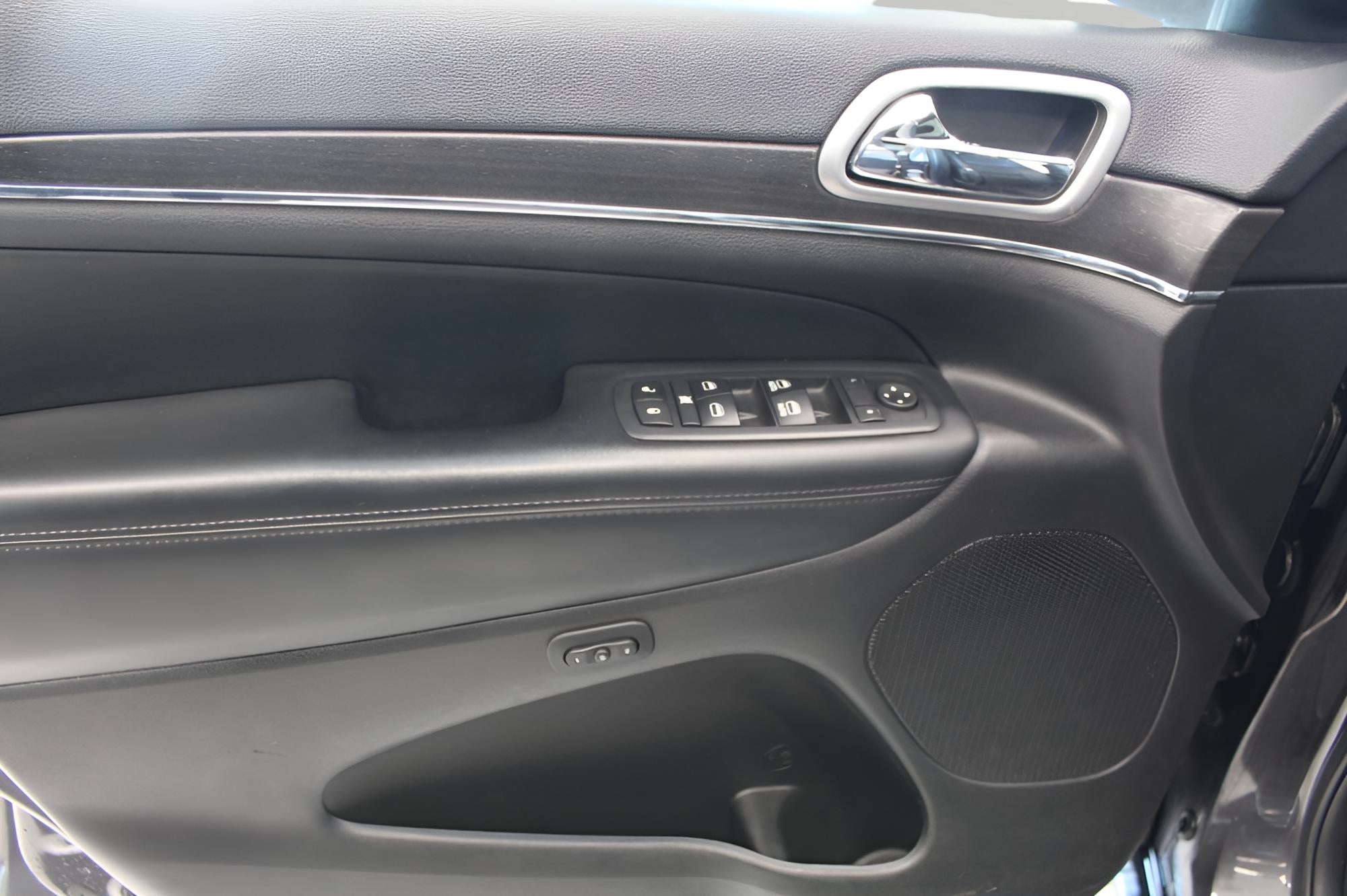 2018 Jeep GRAND CHEROKEE SPORT UTILITY