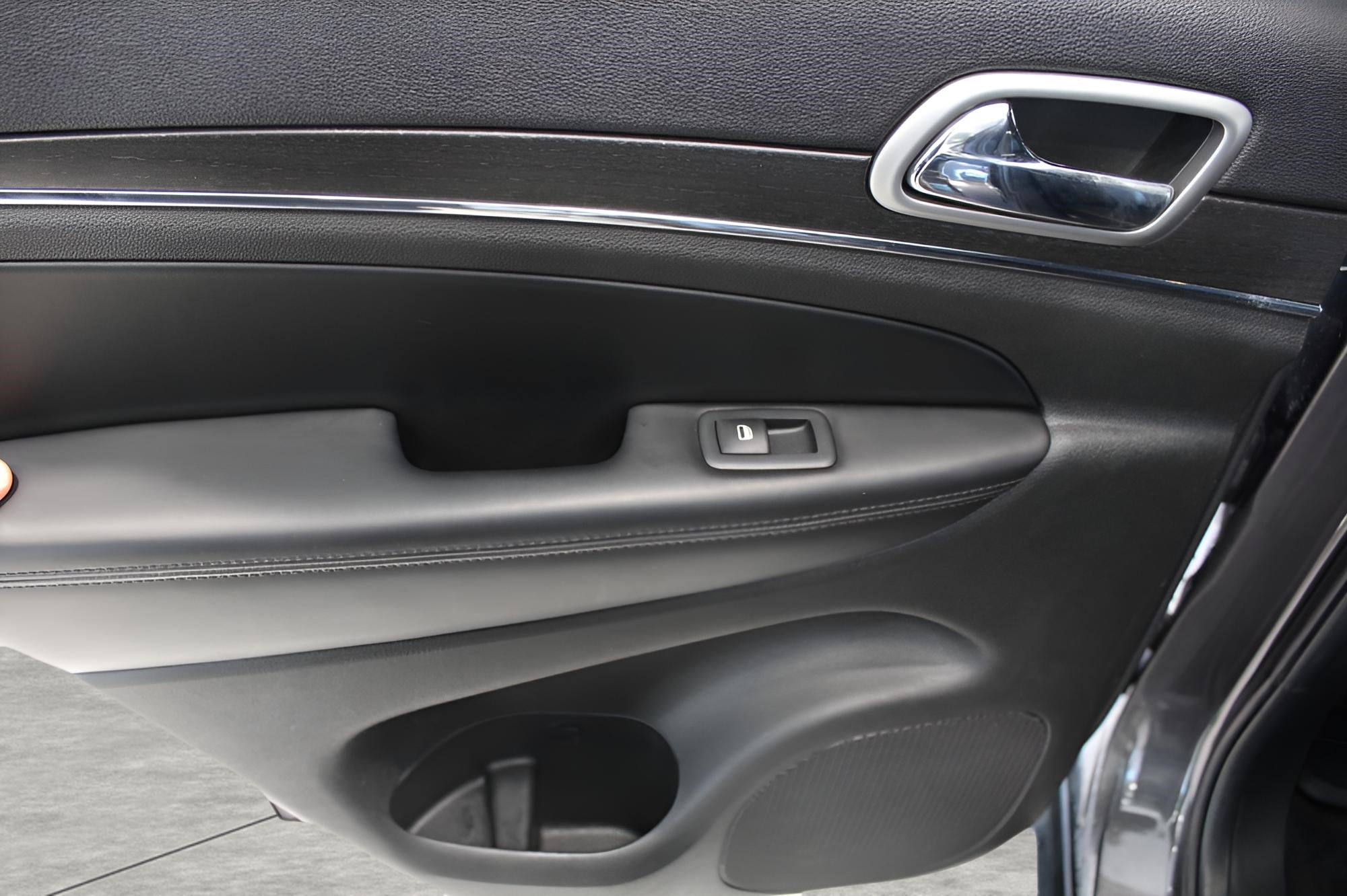 2018 Jeep GRAND CHEROKEE SPORT UTILITY