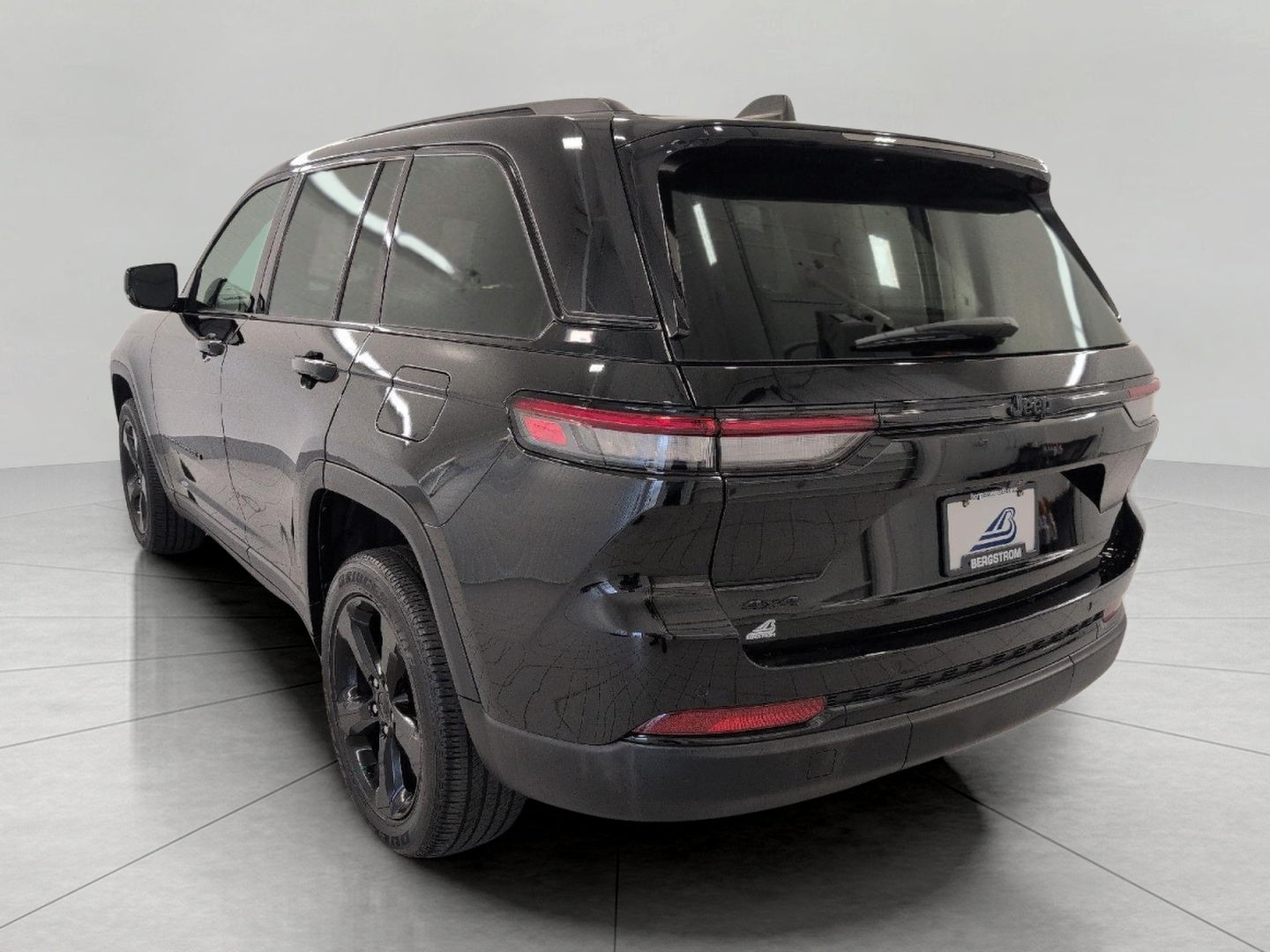 2023 Jeep Grand Cherokee Altitude 4x4