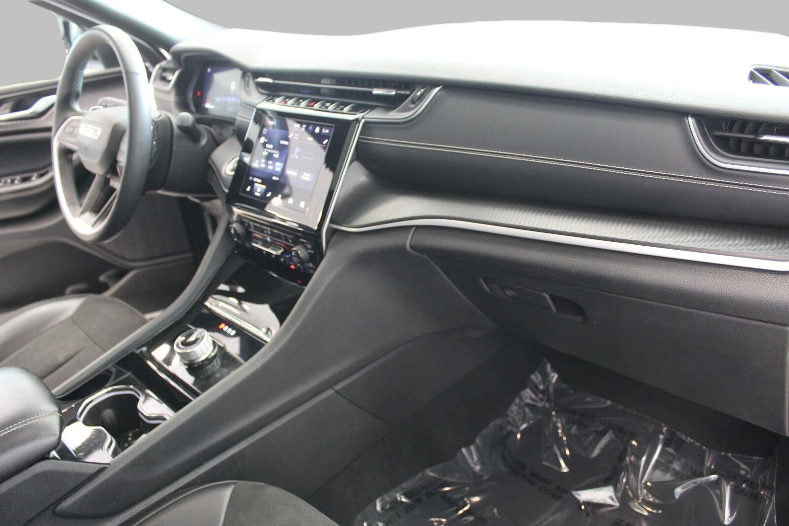 2023 Jeep Grand Cherokee L Altitude 4x4