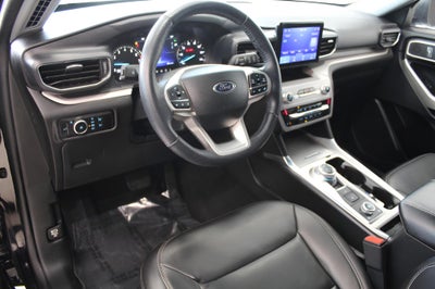 2023 Ford Explorer XLT 4WD