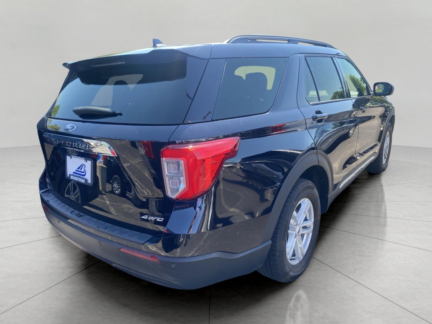2024 Ford Explorer XLT 4WD