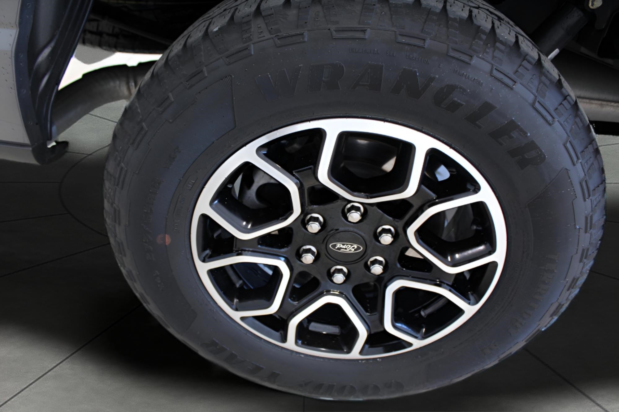 2022 Ford F-150 XLT 4WD SuperCrew 5.5' Box