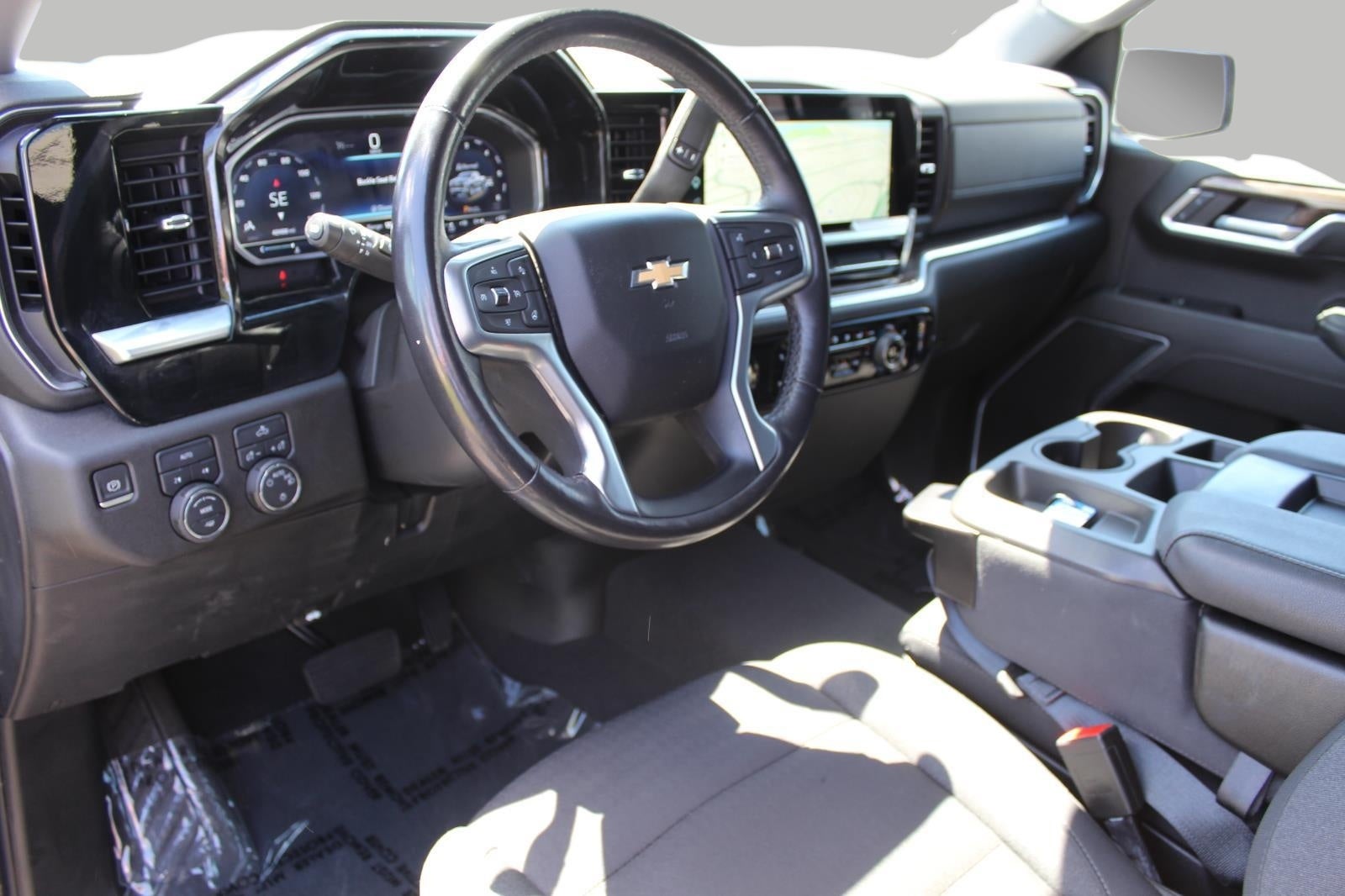 2022 Chevrolet Silverado 1500 4WD Crew Cab 147 LT w/2FL