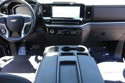2022 Chevrolet Silverado 1500 4WD Crew Cab 147 LT w/2FL