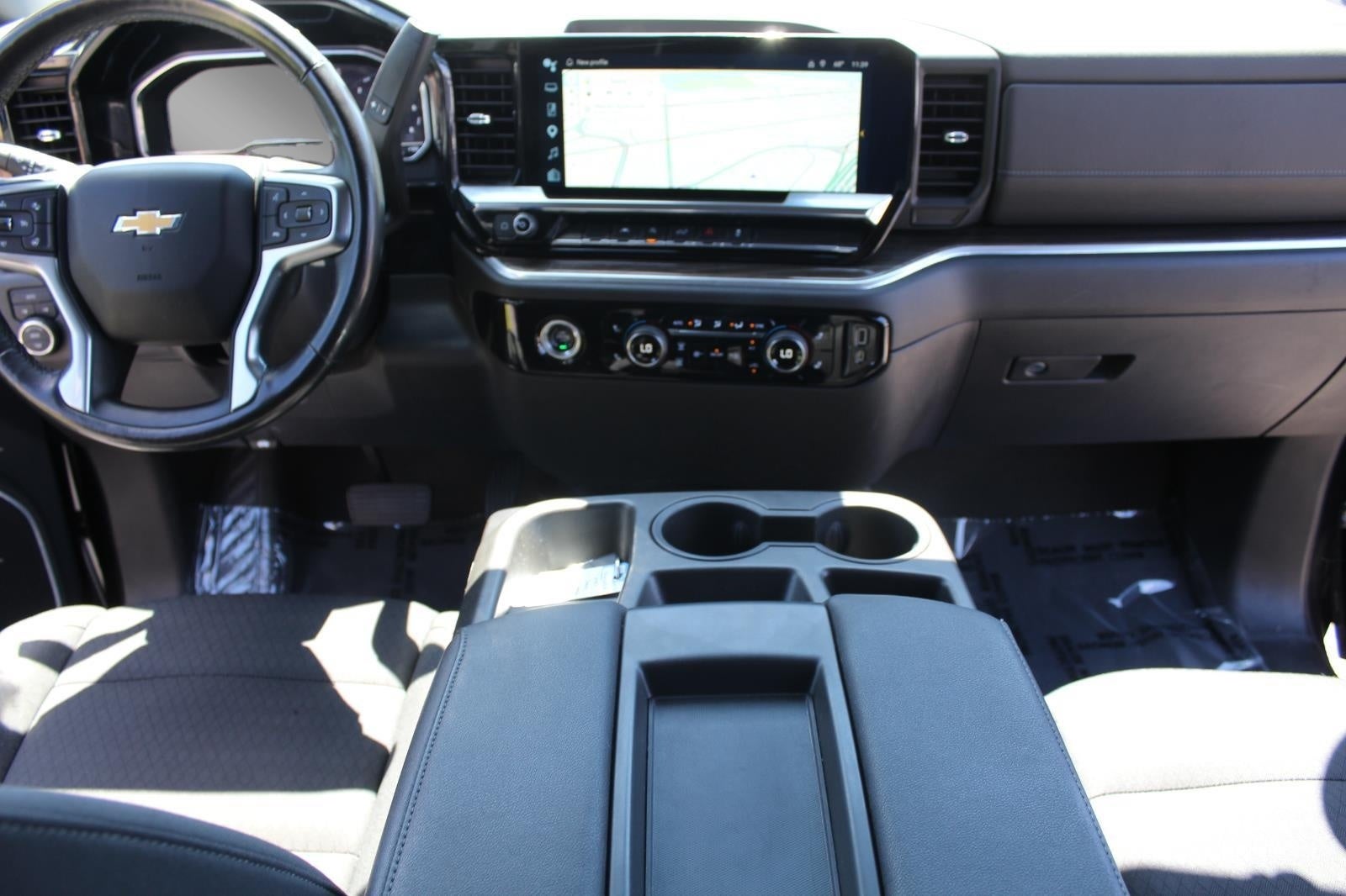 2022 Chevrolet Silverado 1500 4WD Crew Cab 147 LT w/2FL