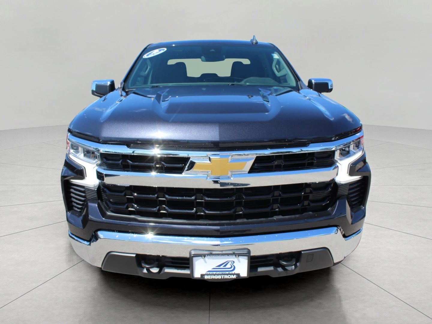 2022 Chevrolet Silverado 1500 4WD Crew Cab 147 LT w/2FL