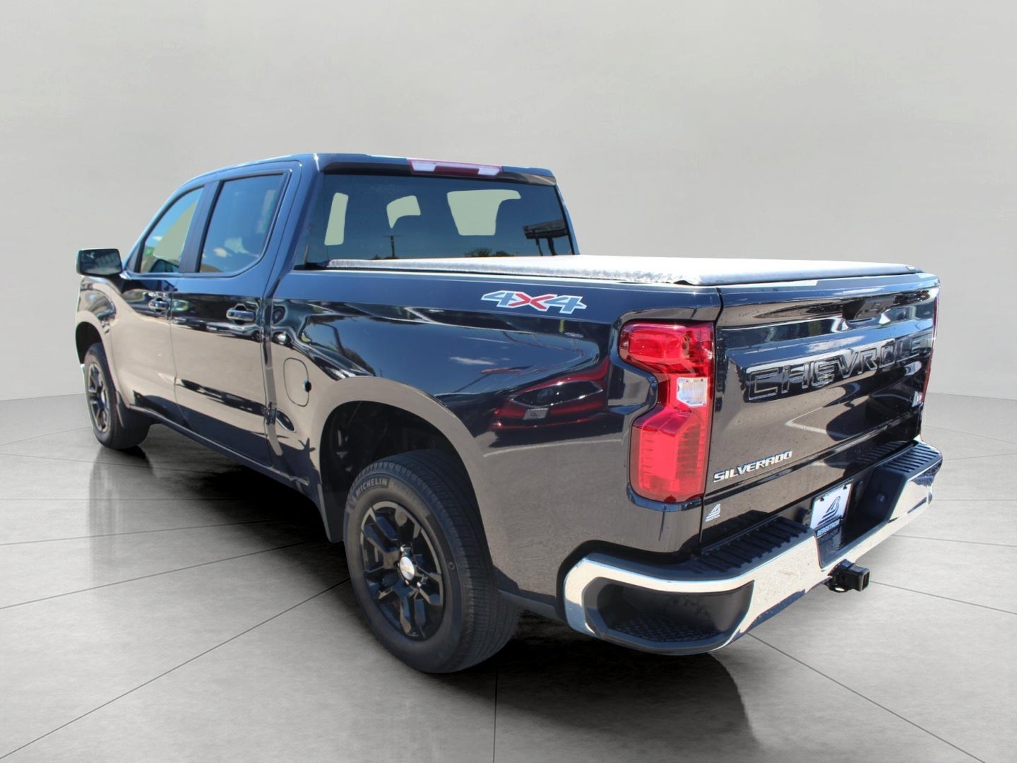 2022 Chevrolet Silverado 1500 4WD Crew Cab 147 LT w/2FL