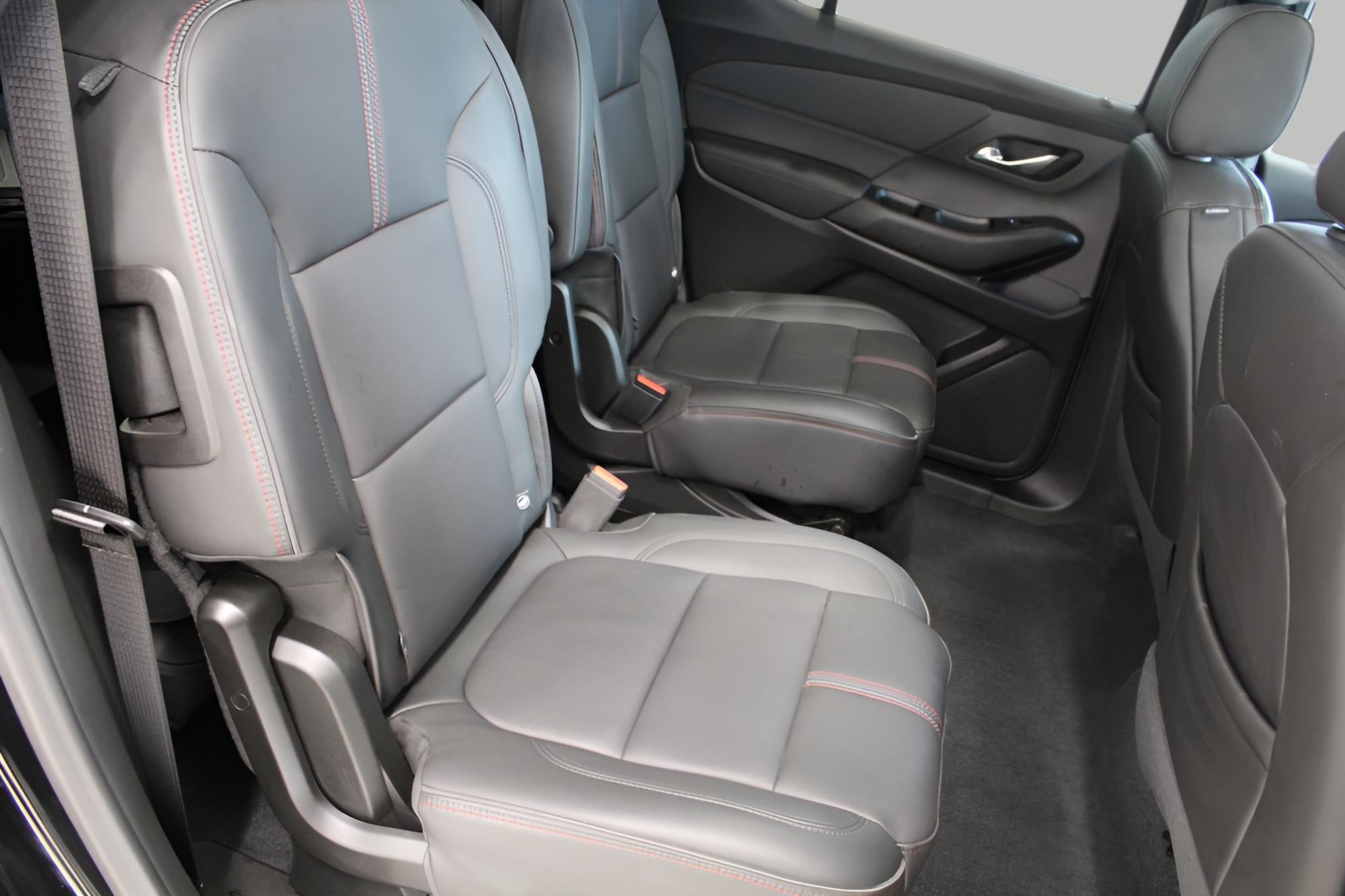 2023 Chevrolet Traverse AWD 4dr RS