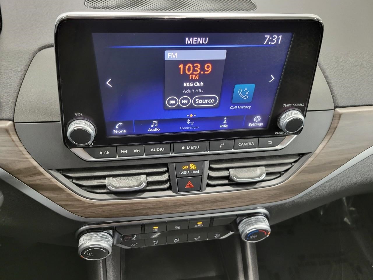 2025 Nissan Altima SV FWD