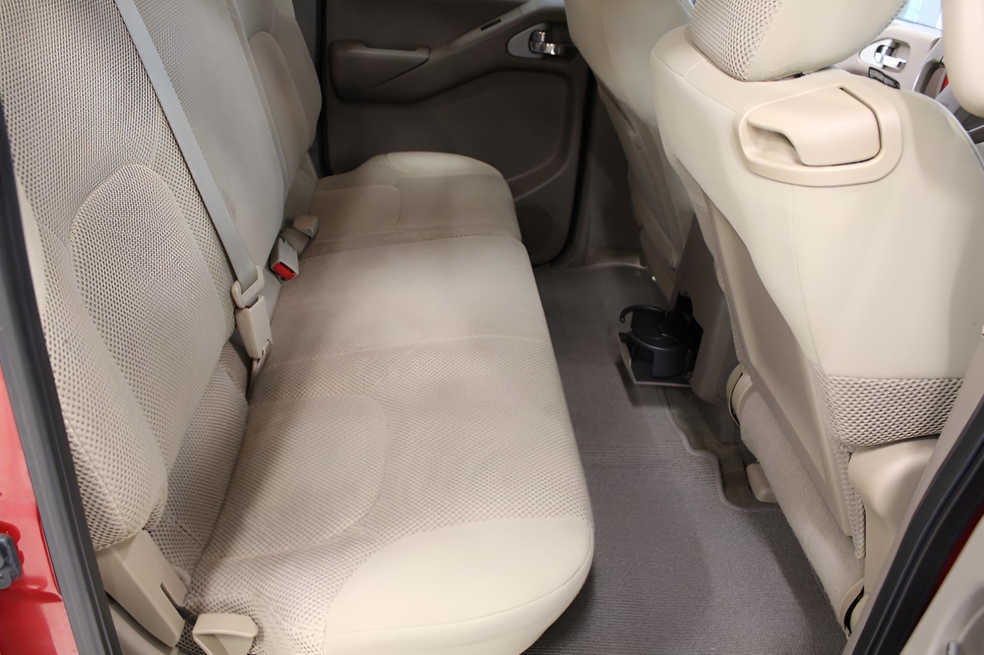 2012 Nissan FRONTIER CREW CAB