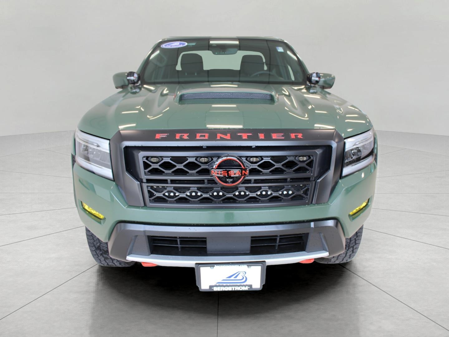 2024 Nissan FRONTIER CREW CAB