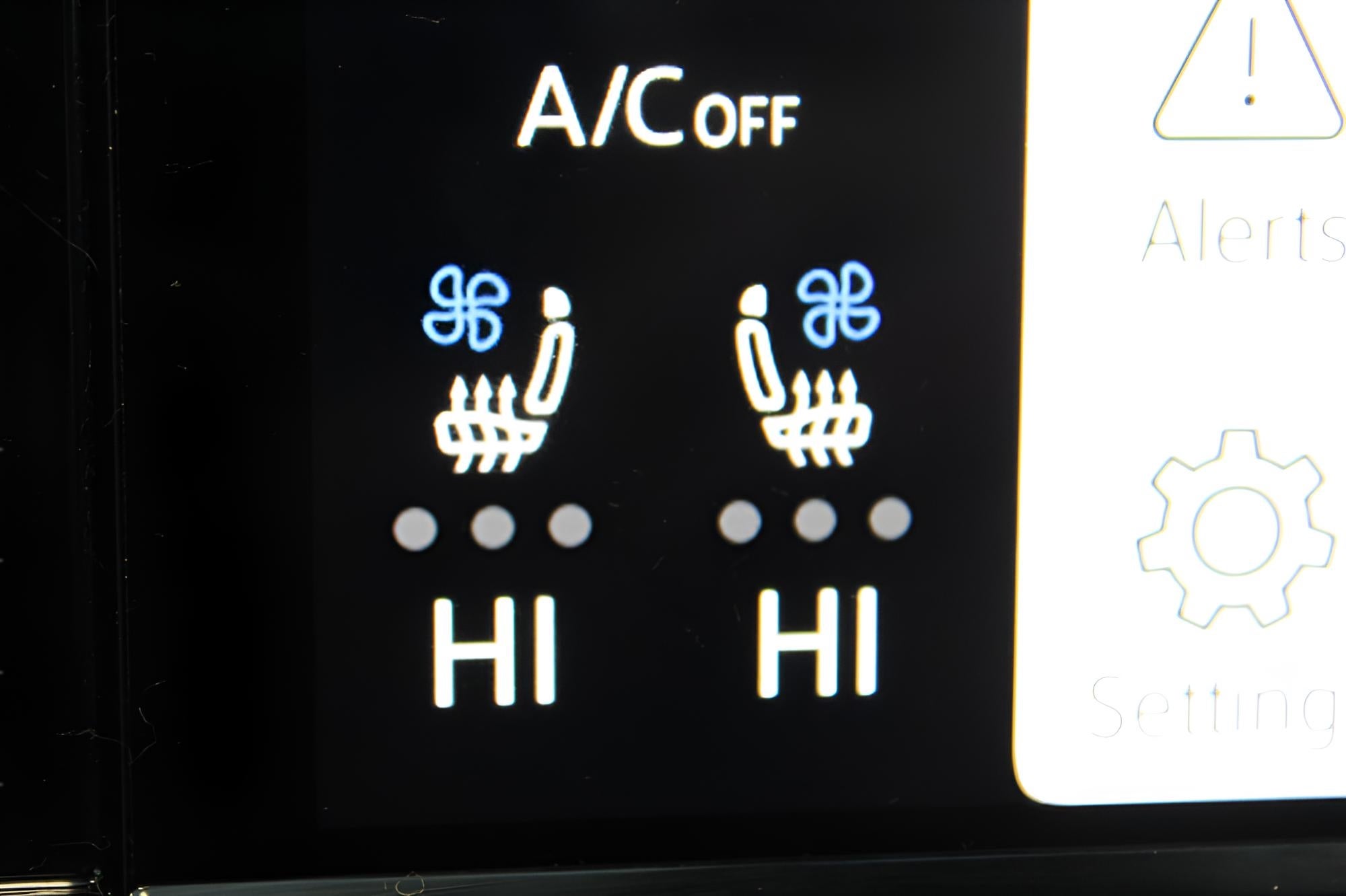 2024 Volkswagen Atlas Cross Sport 2.0T SE w/Technology 4MOTION