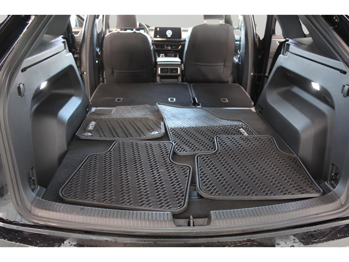 2024 Volkswagen Atlas Cross Sport 2.0T SE w/Technology 4MOTION