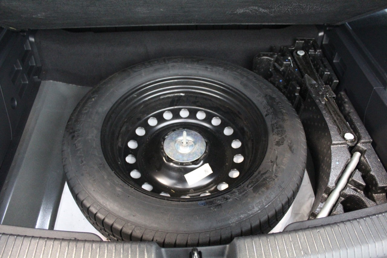 2024 Volkswagen Atlas Cross Sport 2.0T SE w/Technology 4MOTION