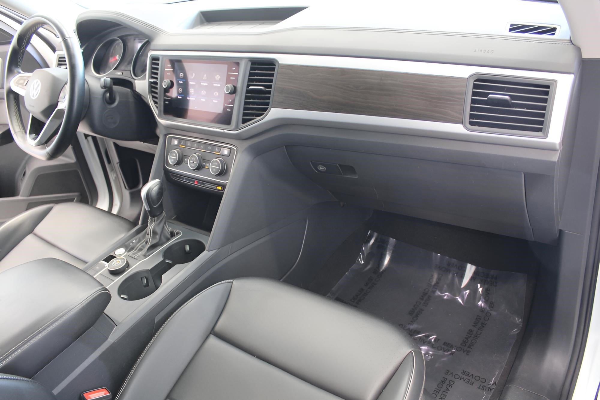 2021 Volkswagen Atlas 2021.5 3.6L V6 SE w/Technology 4MOTION