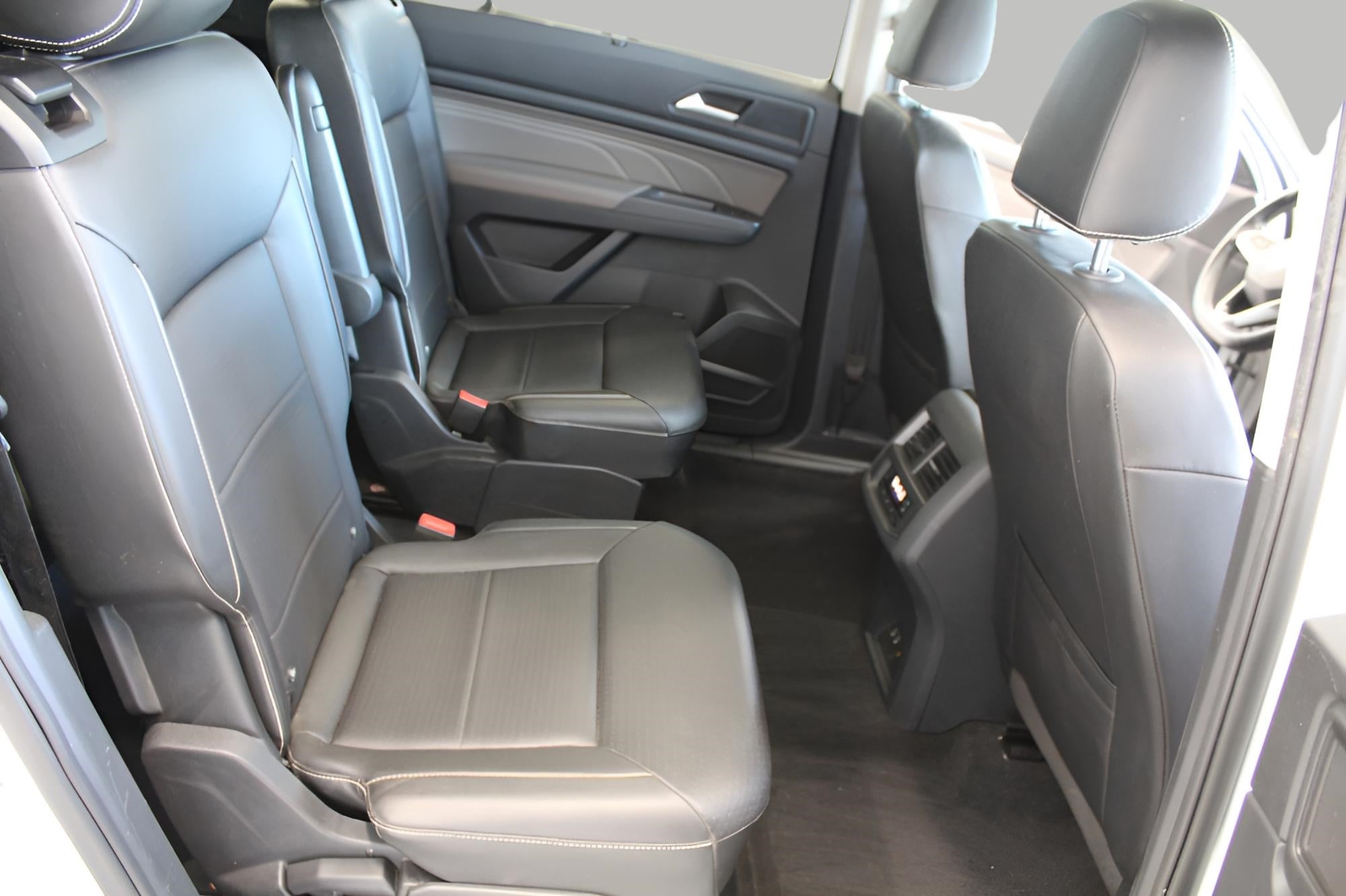 2021 Volkswagen Atlas 2021.5 3.6L V6 SE w/Technology 4MOTION