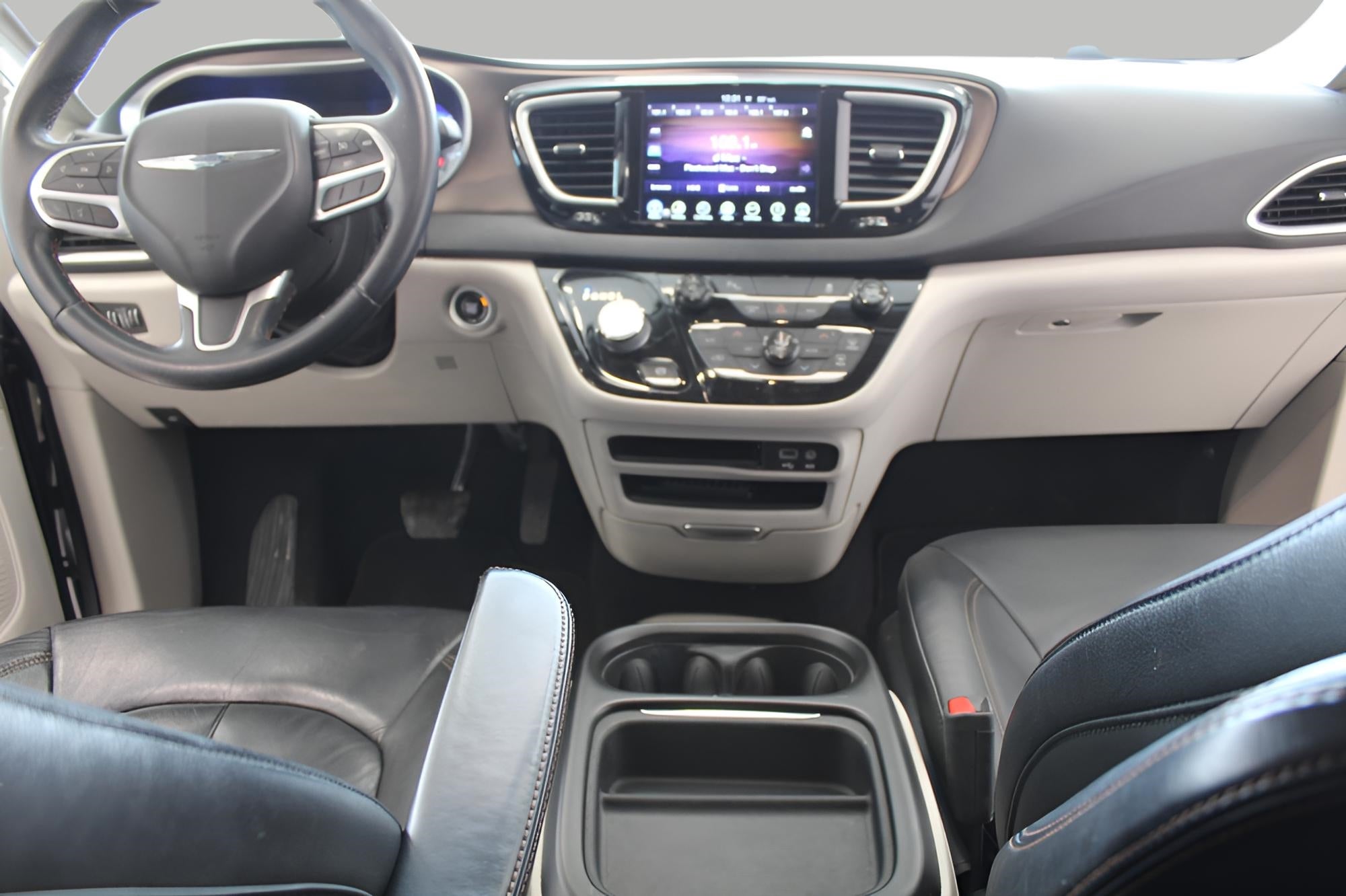 2017 Chrysler Pacifica Touring-L FWD