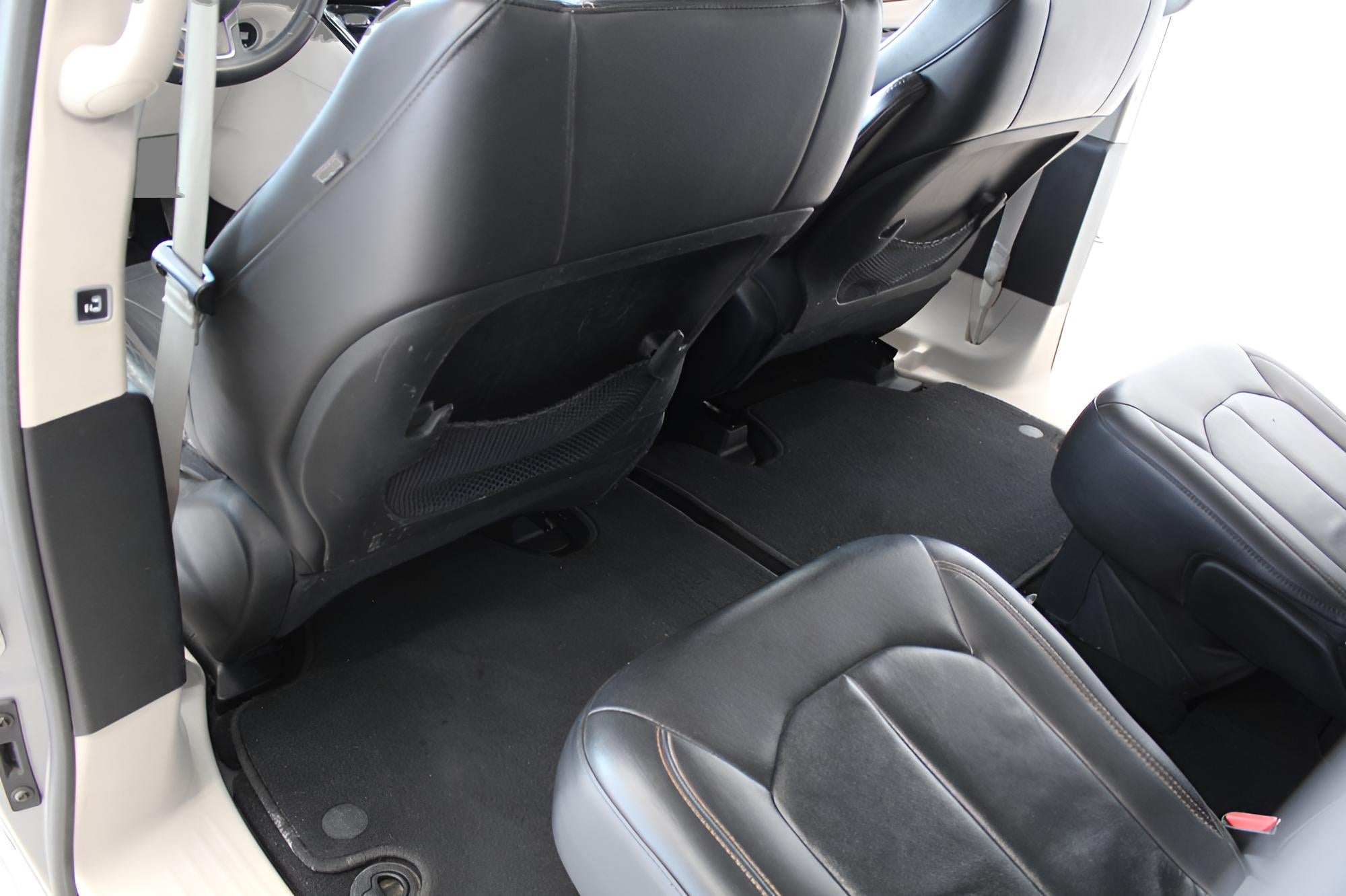 2017 Chrysler Pacifica Touring-L FWD