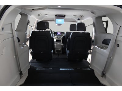 2017 Chrysler Pacifica Touring-L FWD