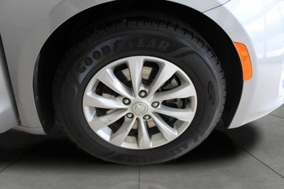 2017 Chrysler Pacifica Touring-L FWD