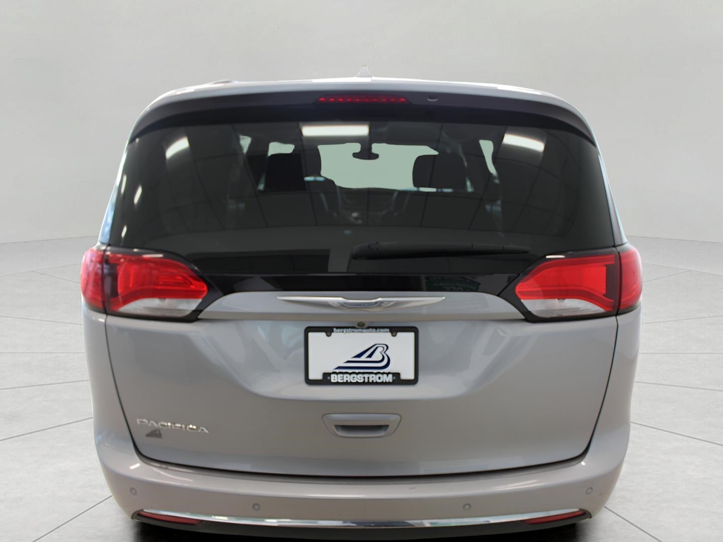 2017 Chrysler Pacifica Touring-L FWD