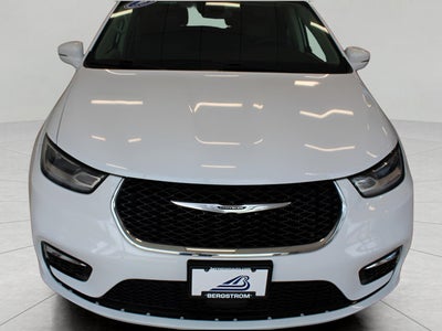 2022 Chrysler Pacifica Hybrid Touring L FWD