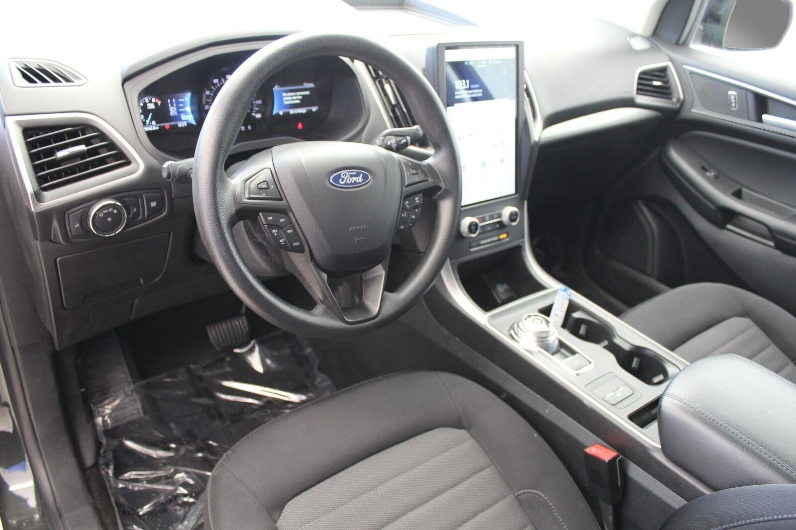 2022 Ford Edge SE AWD