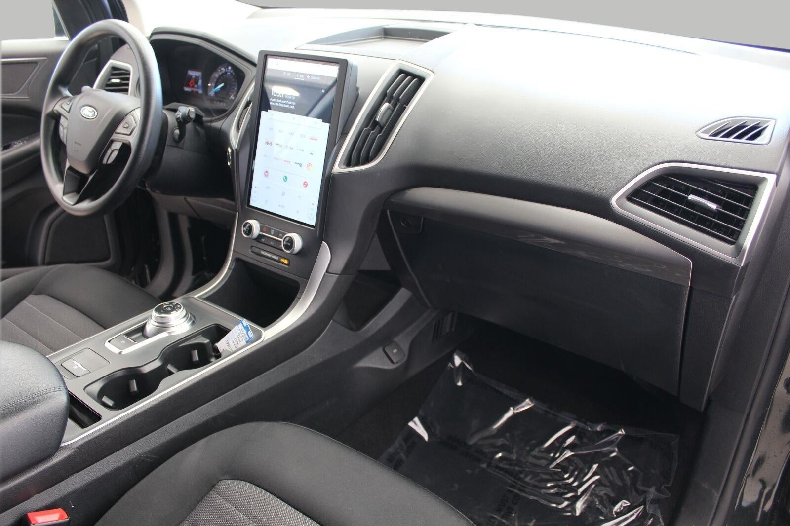 2022 Ford Edge SE AWD