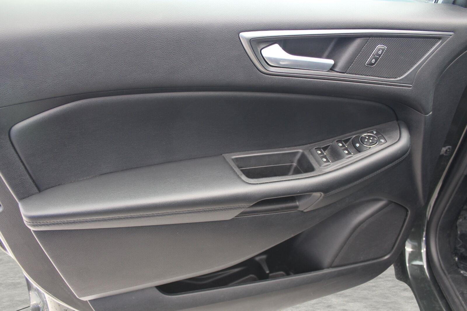2022 Ford Edge SE AWD