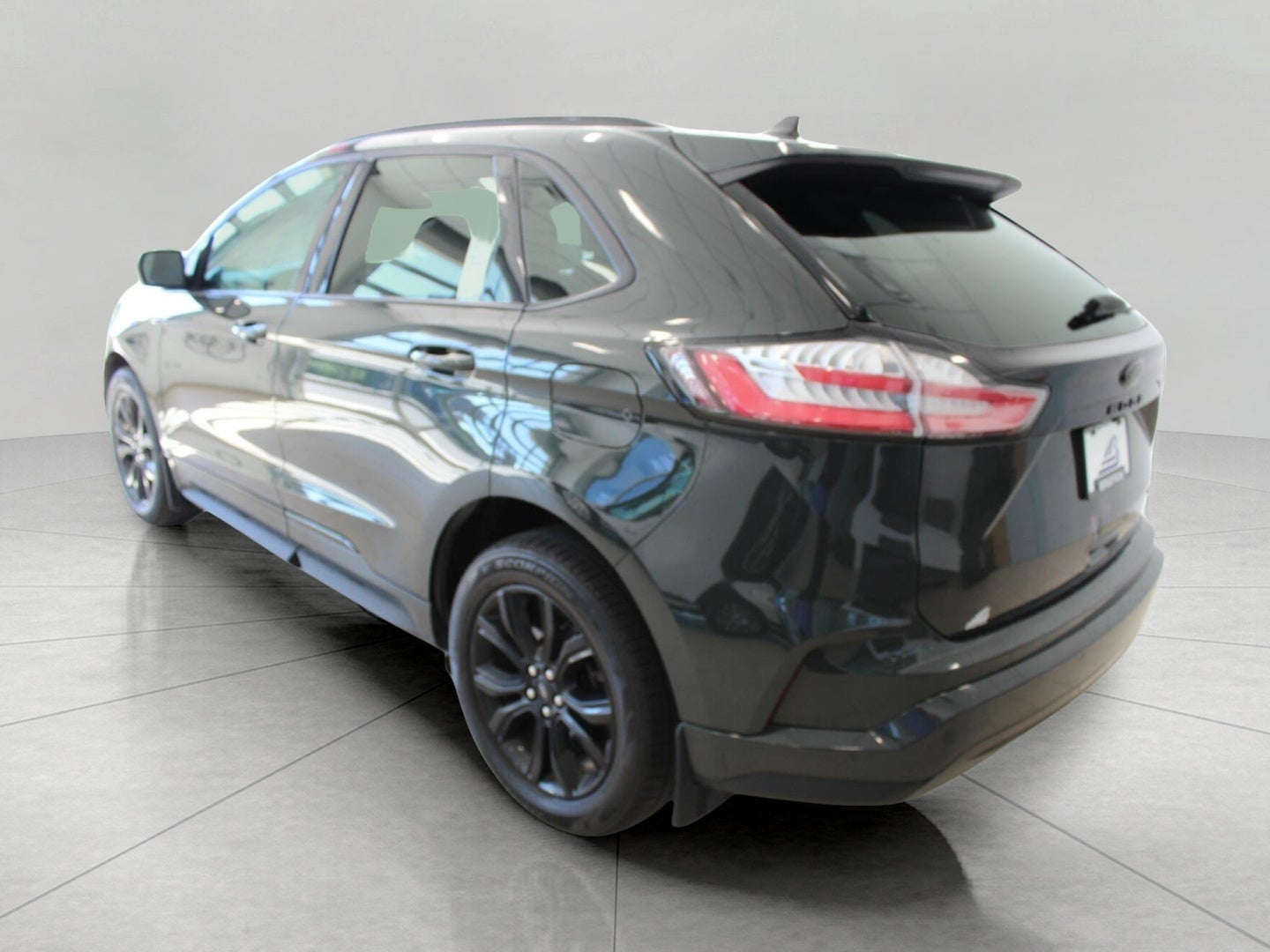 2022 Ford Edge SE AWD