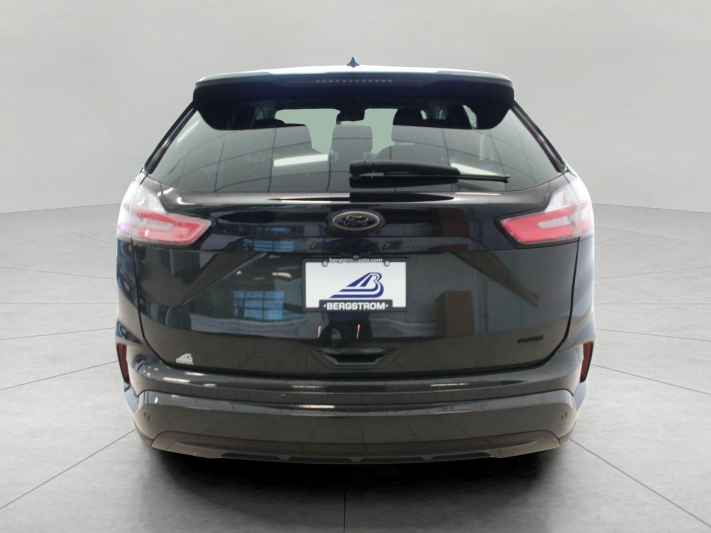2022 Ford Edge SE AWD