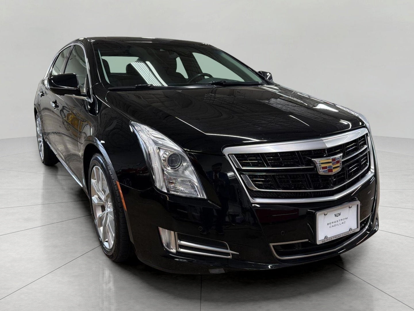 2017 Cadillac XTS 4dr Sdn Luxury AWD
