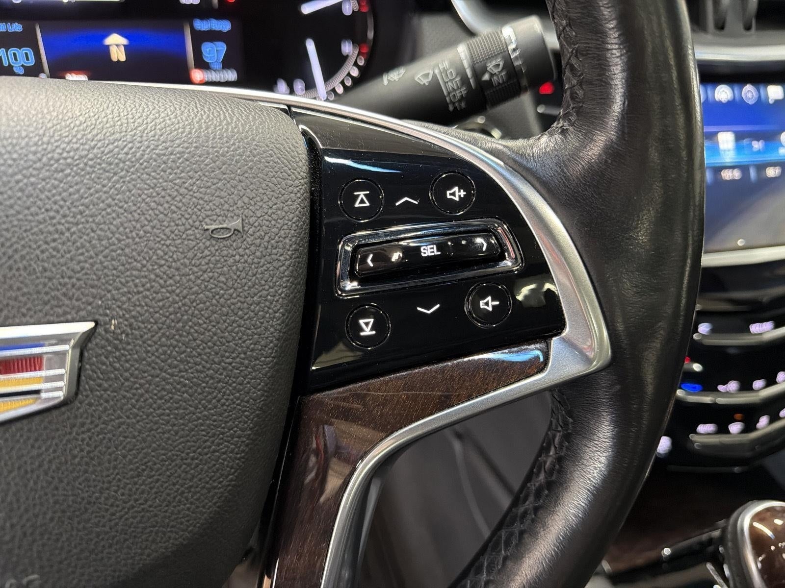 2017 Cadillac XTS 4dr Sdn Luxury AWD