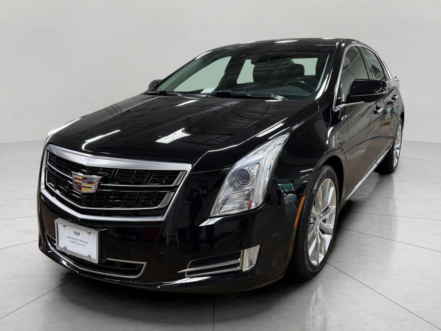 2017 Cadillac XTS 4dr Sdn Luxury AWD