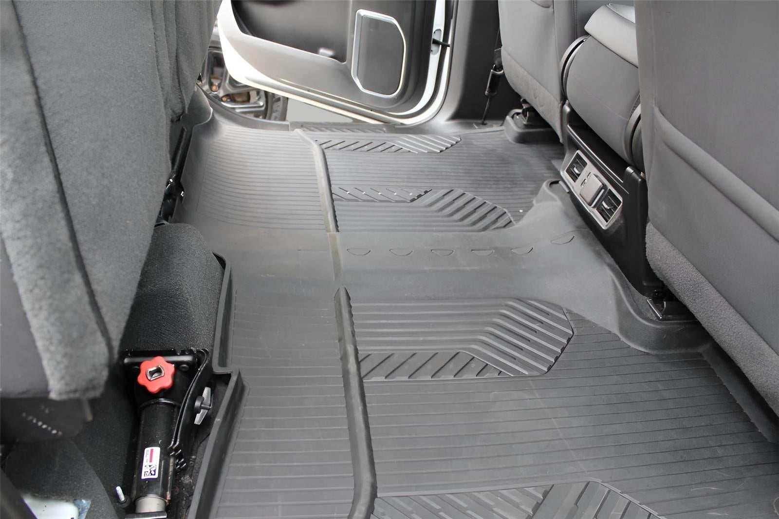 2023 Chevrolet Silverado 1500 4WD Crew Cab 147 LT Trail Boss