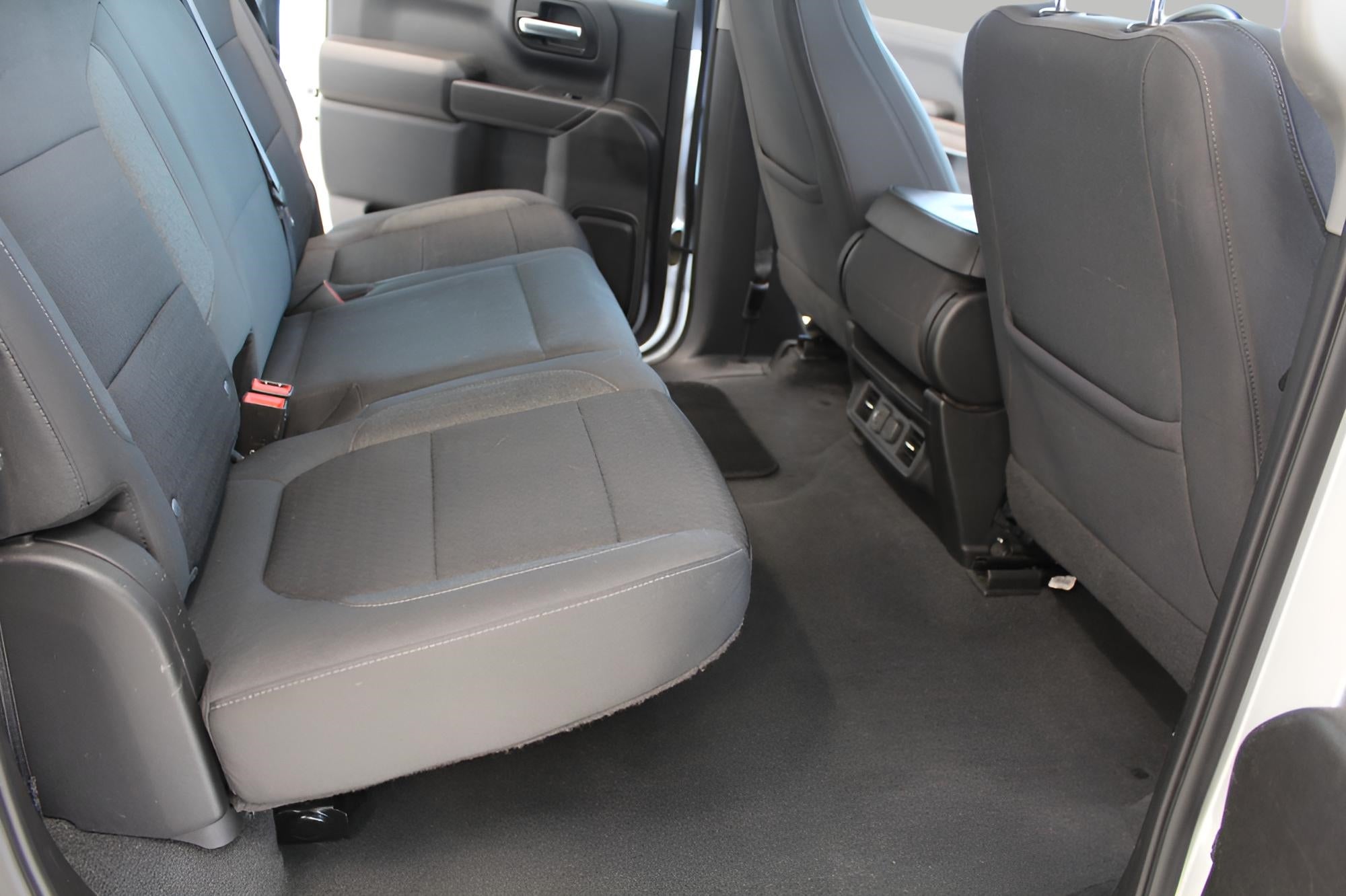 2022 Chevrolet Silverado 1500 LTD 4WD Crew Cab 147 LT w/2FL