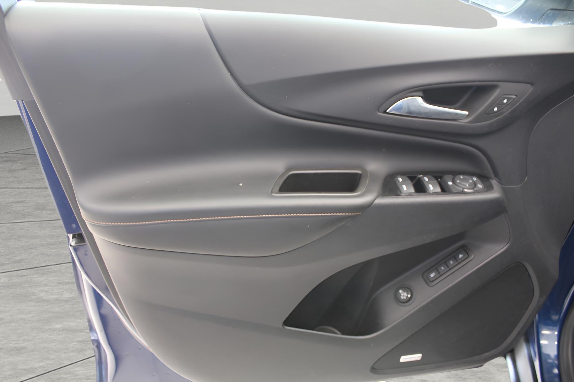 2023 Chevrolet Equinox AWD 4dr Premier