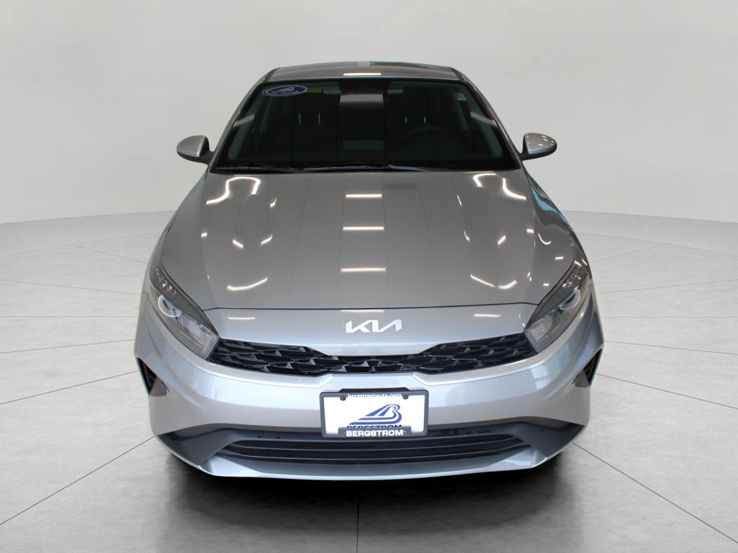 2023 Kia Forte LXS IVT