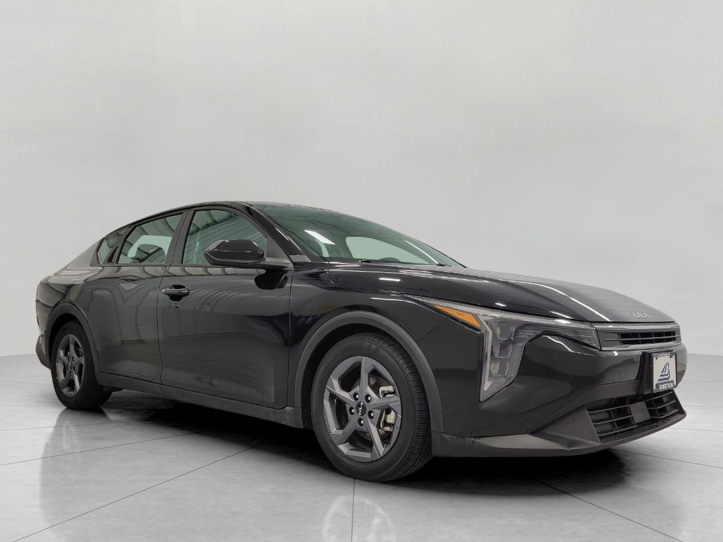 2025 Kia K4 LXS AT's photo