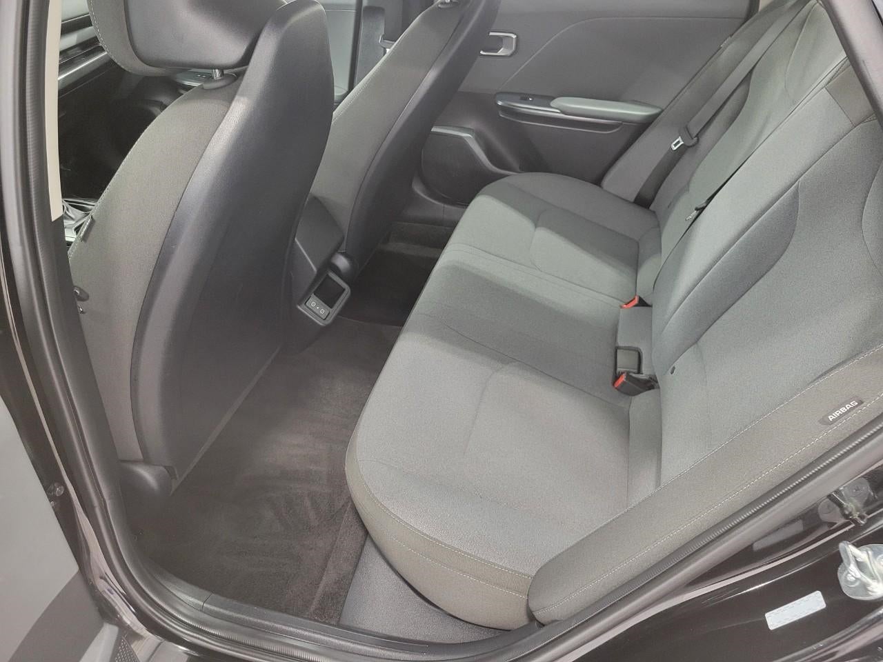 2025 Kia K4 LXS FWD