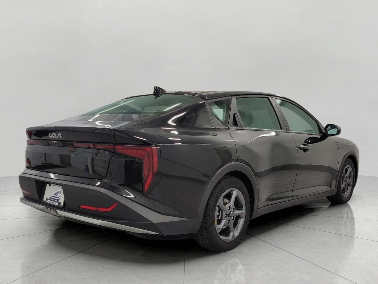 2025 Kia K4 LXS FWD