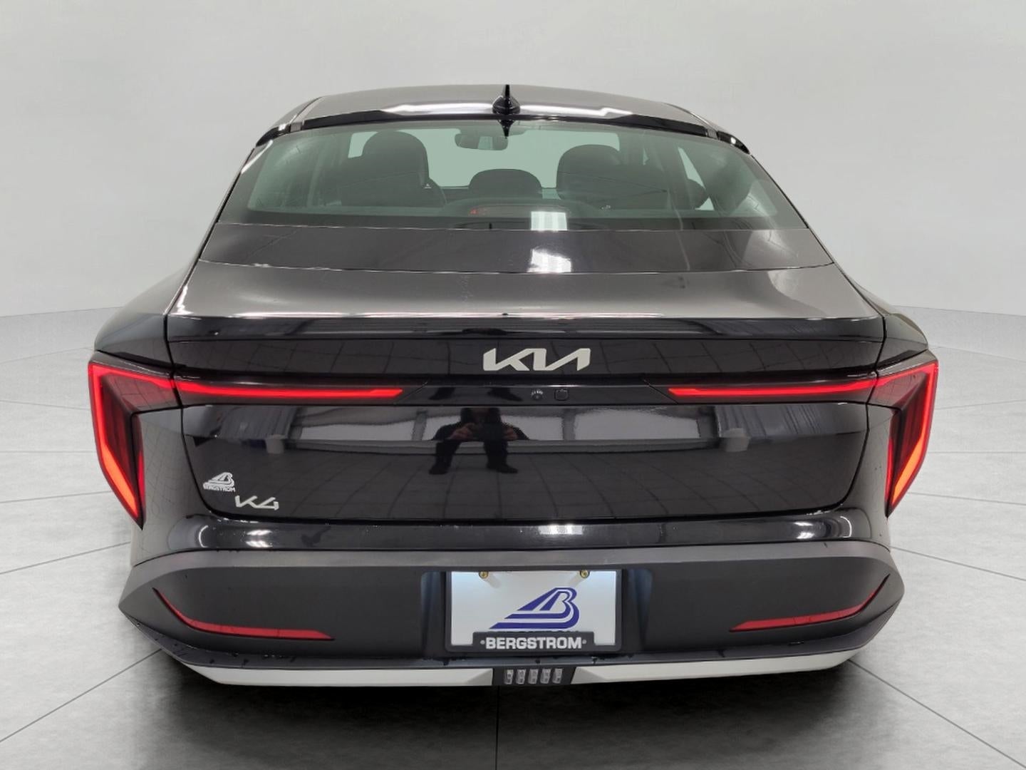 2025 Kia K4 LXS FWD