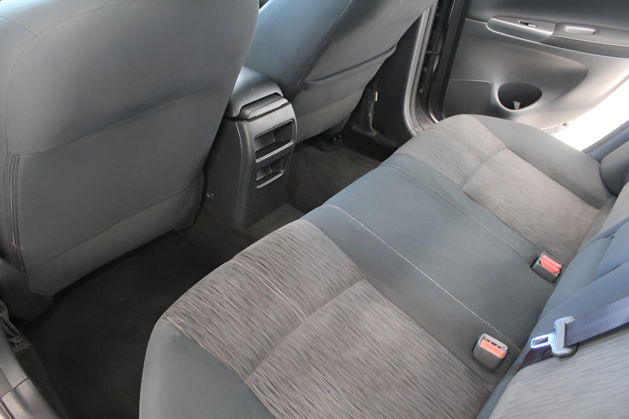 2015 Nissan Sentra 4dr Sdn I4 CVT SV