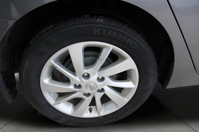 2015 Nissan Sentra 4dr Sdn I4 CVT SV