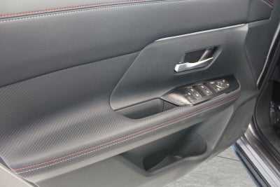 2025 Nissan Kicks SR AWD