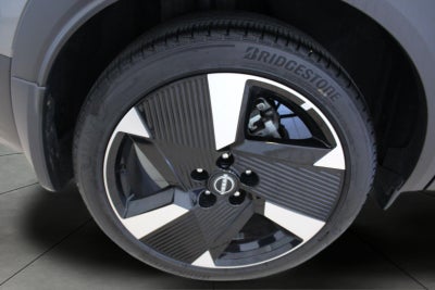 2025 Nissan Kicks SR AWD