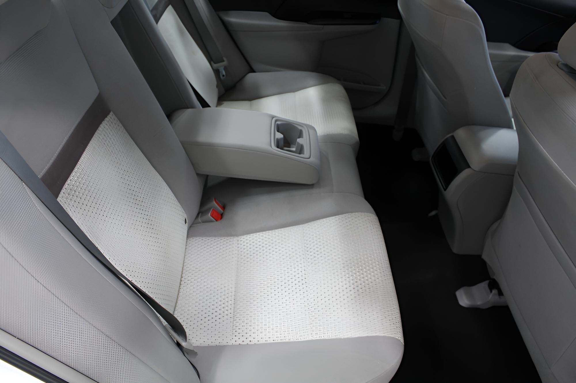 2014 Toyota Camry 4dr Sdn I4 Auto LE