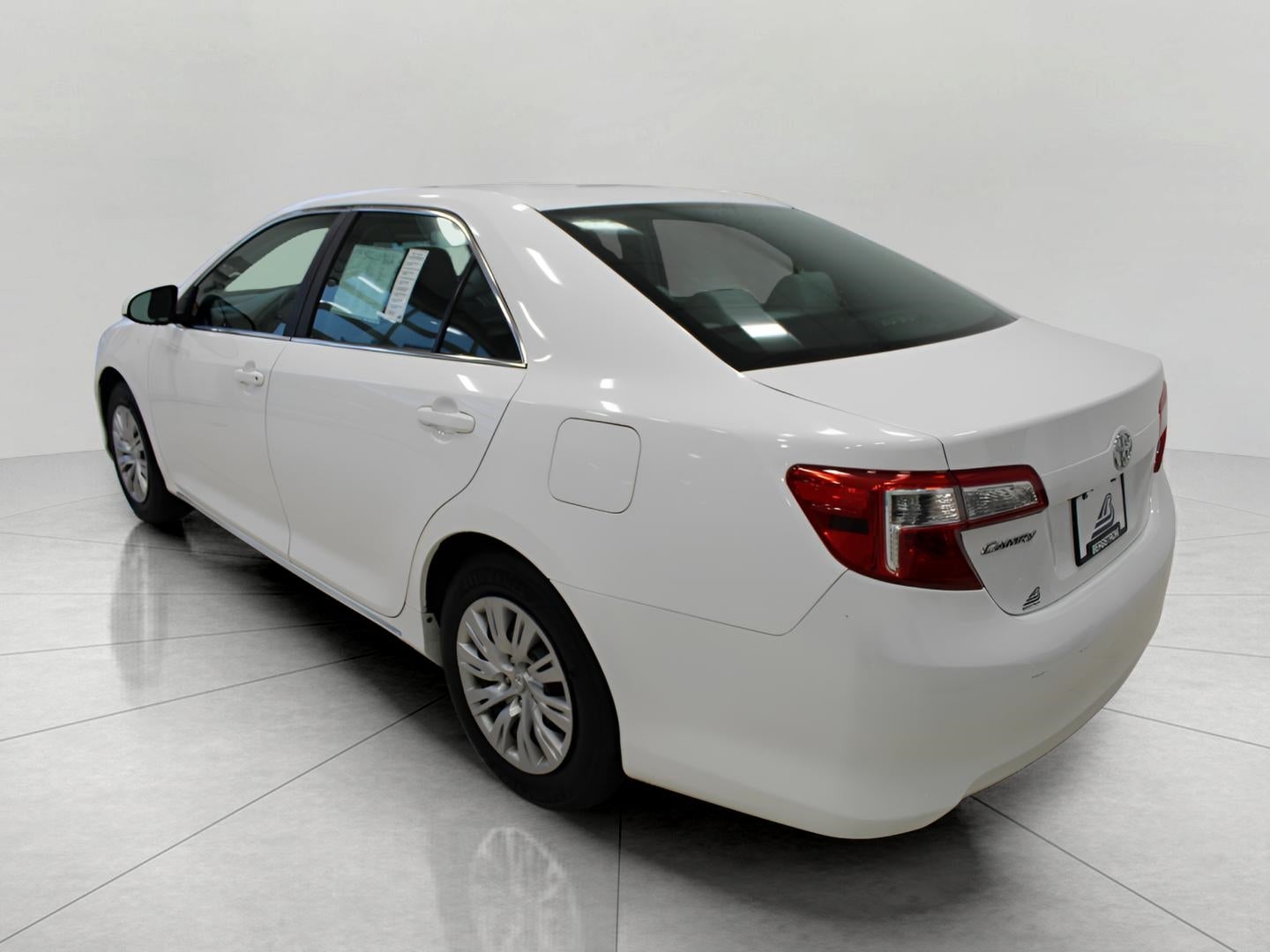 2014 Toyota Camry 4dr Sdn I4 Auto LE
